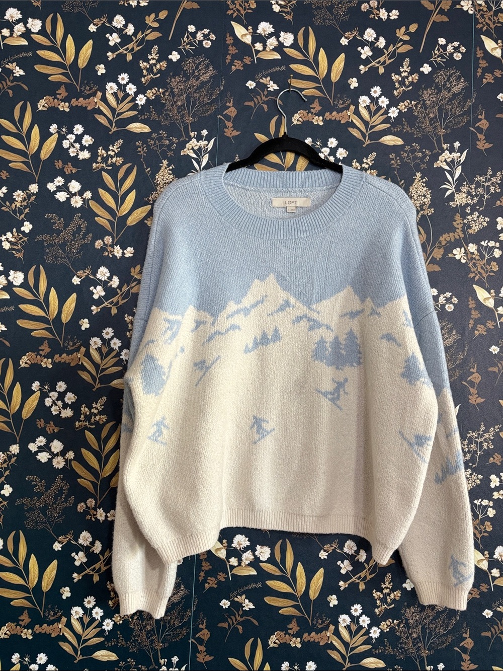 LOFT Skiing Cream and Light Blue Mountain Crewneck Sweater Size S
